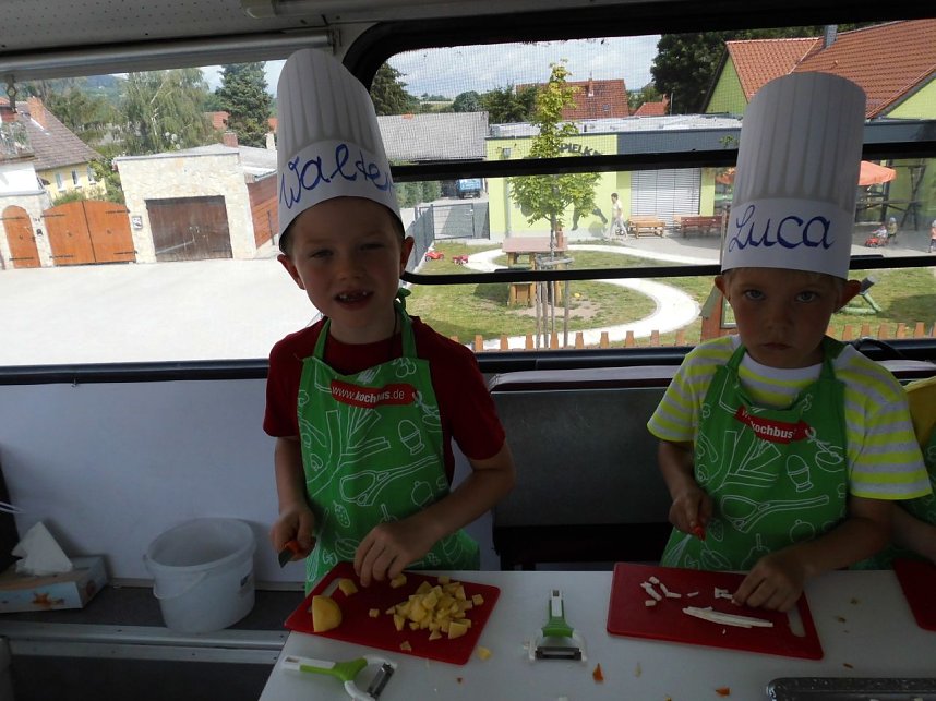 Kochbus machte in Niedergebra Station