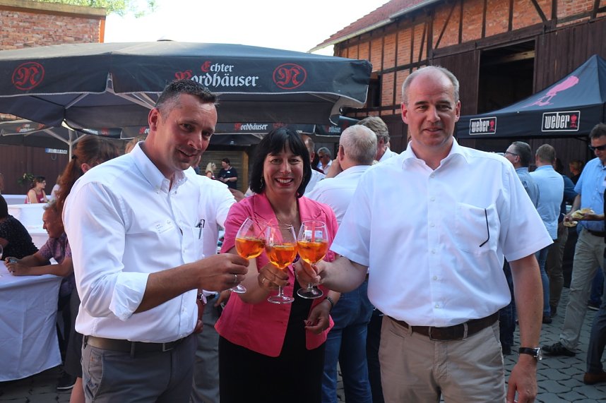 Der Nordth&uuml;ringer Unternehmerverband feierte heute sein Sommerfest auf dem Lindengut in Gudersleben