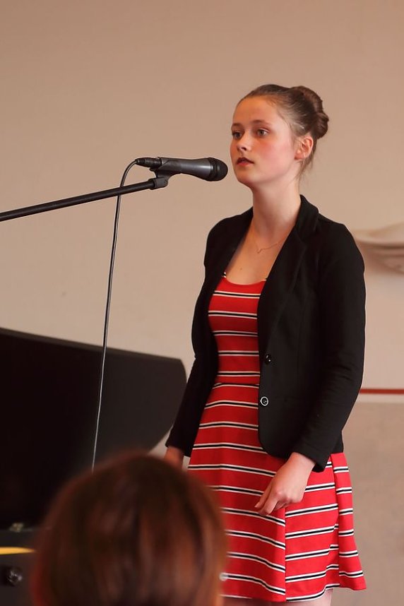 Ein f&uuml;r Konzertbesucher bekanntes Gesicht mit eindrucksvoller Stimme - Shainie Ann Webb