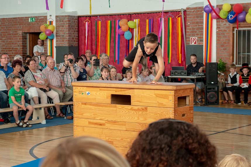 Zirkusatmosph&auml;re an der Grundschule G&ouml;rsbach