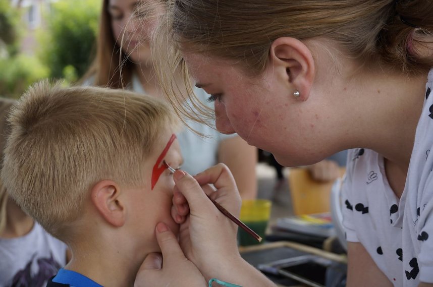 Tag der offenen T&uuml;r im "Spatzenh&auml;uschen"