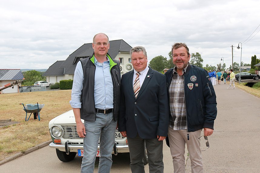 Gro&szlig;er Festumzug in Auleben