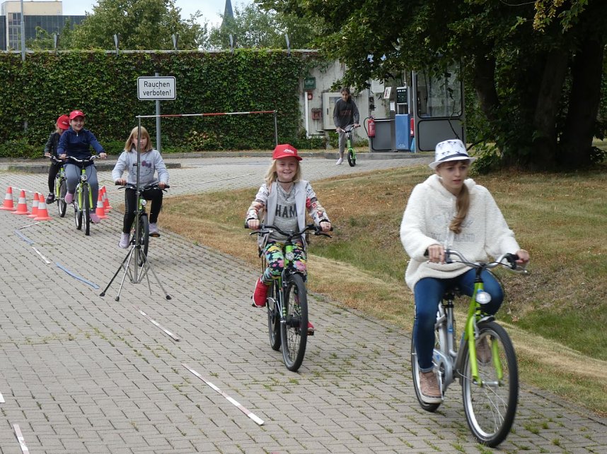 wei&szlig;russische Kinder