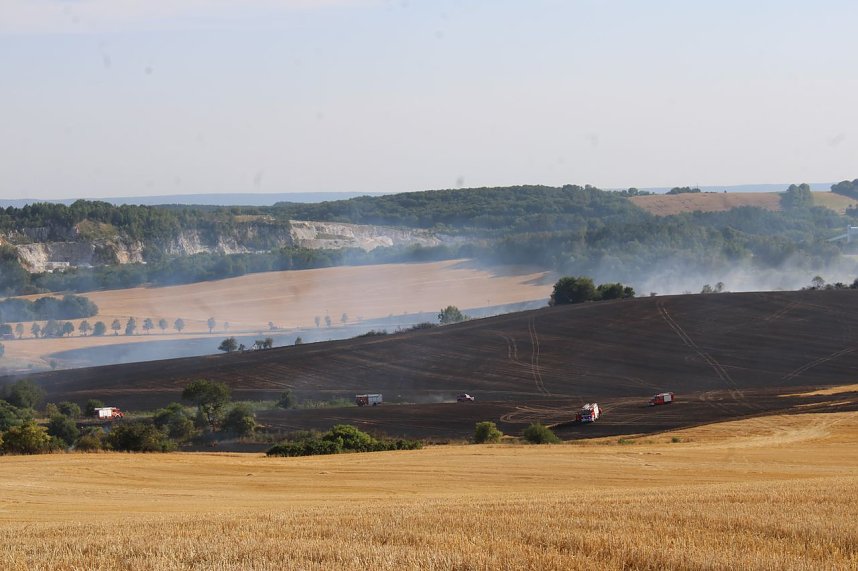 Gro&szlig;brand zwischen Ellrich und Werna