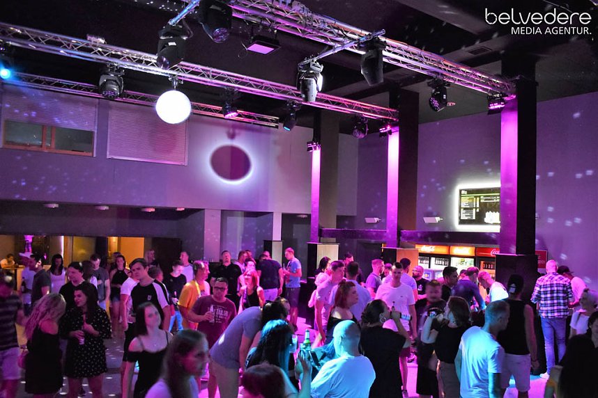 Party im Jugendclubhaus in Nordhausen - der Samstag
