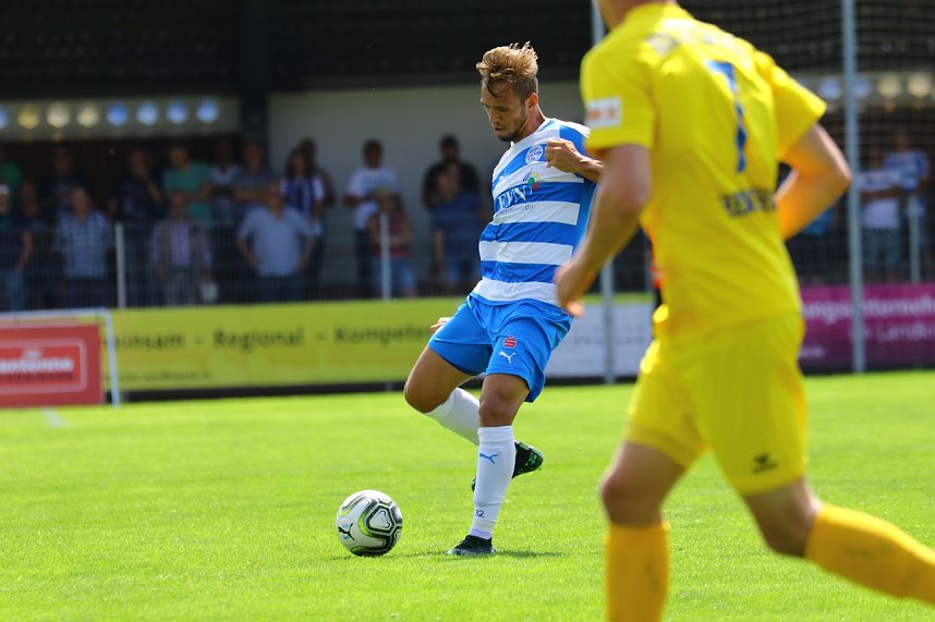 Wacker gewinnt 8:0 gegen Bischofswerda