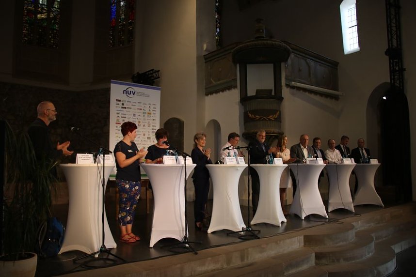 Podiumsdiskussion in der Altendorfer Kirche