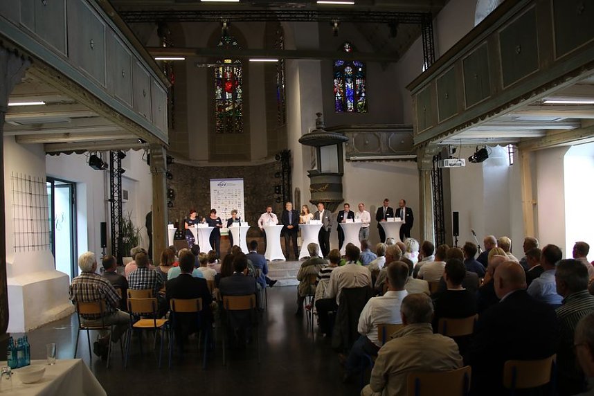 Podiumsdiskussion in der Altendorfer Kirche