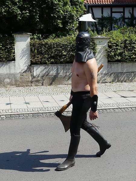 Gro&szlig;er Umzug zum Ellricher Sch&uuml;tzenfest