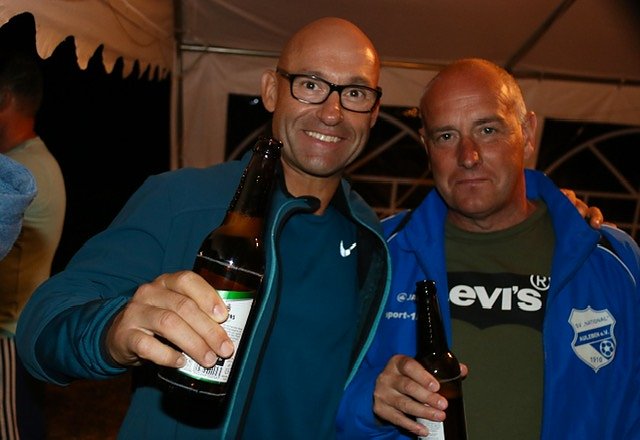 Ausgelassen gefeiert