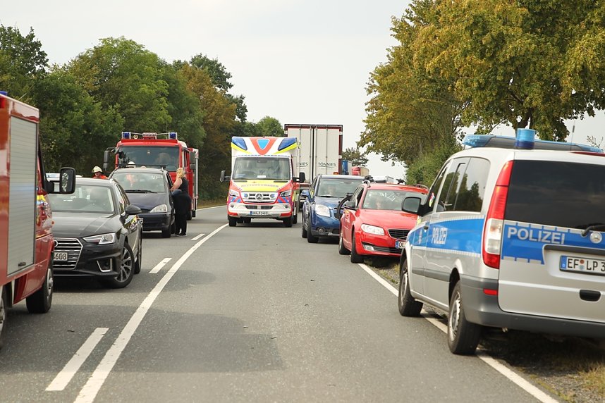 Schwerer Unfall auf der B 243