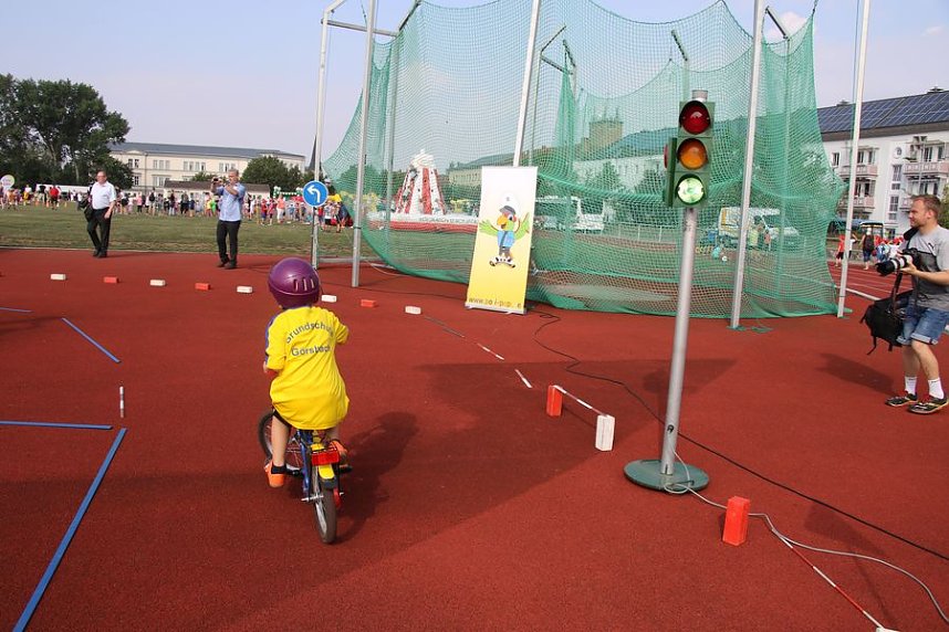 Schulanfangsaktionstag auf dem Hohekreuz-Sportplatz