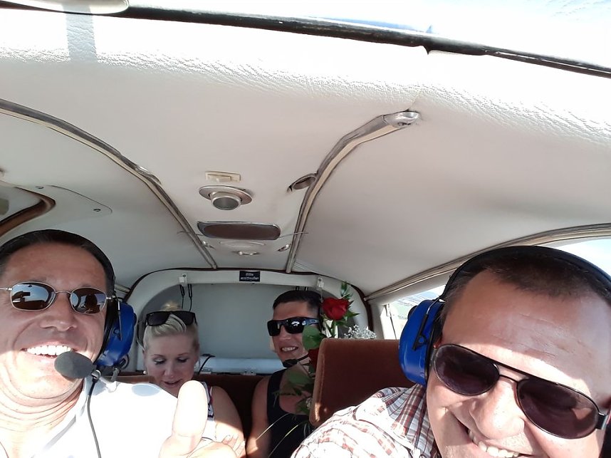 Flug auf Wolke sieben