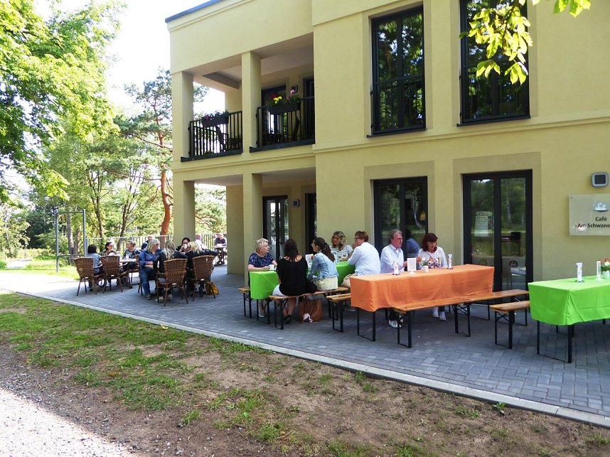 Wohnpark und Caf&eacute; eingeweiht