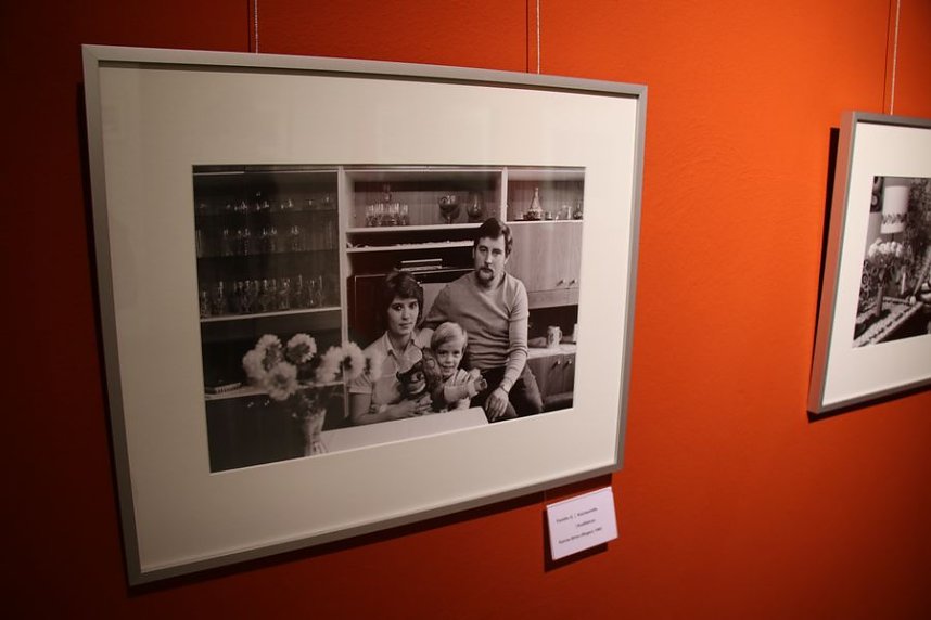 In den Wohnzimmern Ostdeutschlands - Fotoausstellung in der Flohburg