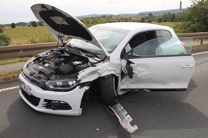 Zwei Verletzte bei Unfall