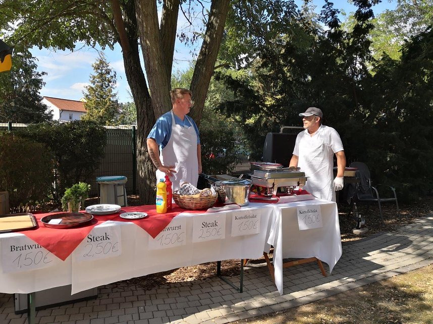 Nachbarschaftsfest am Zuckerweg. 