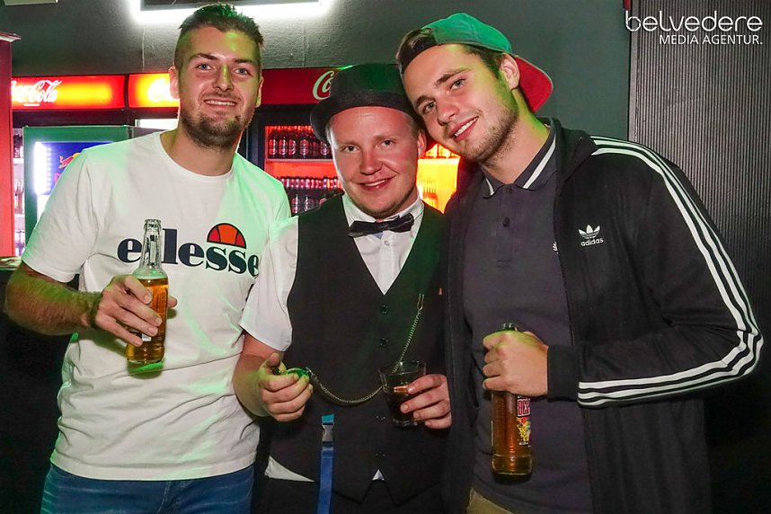 Party im Jugendclubhaus in Nordhausen - der Samstag