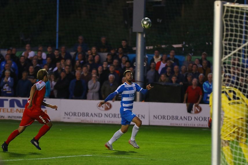 1:0 Wacker besiegt RWE