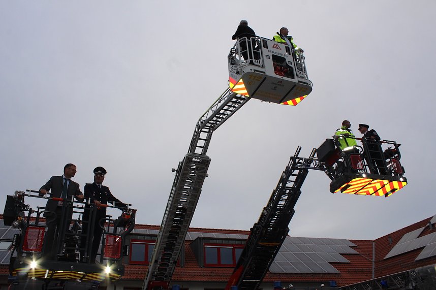 Drehleiter&uuml;bergabe Bleicherode