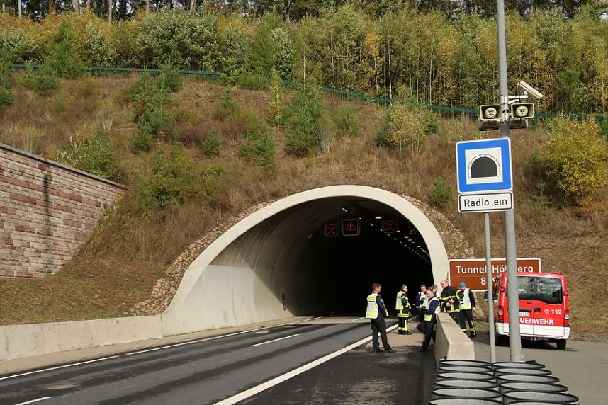 Gro&szlig;&uuml;bung im H&ouml;llbergtunnel