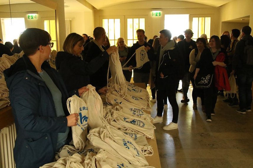 Neue Studierende begr&uuml;&szlig;t