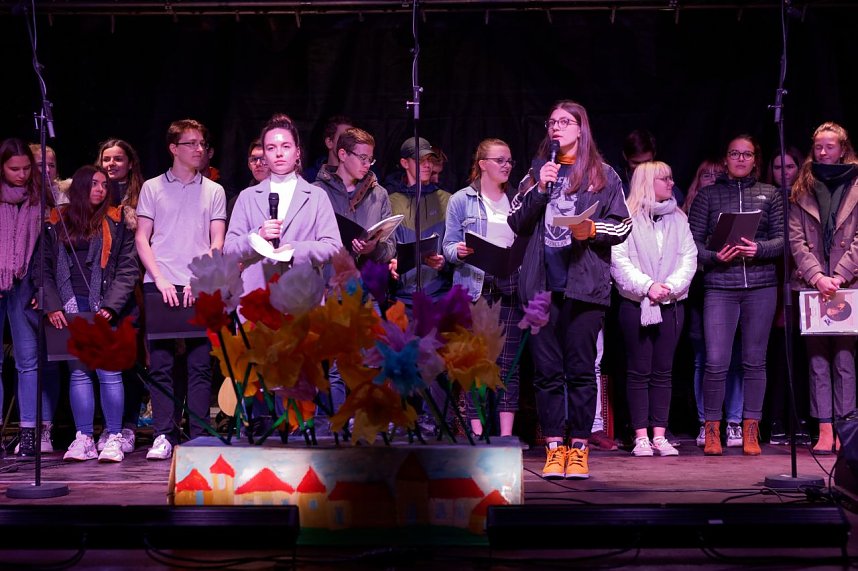 Herder-Gymnasium beteiligte sich am 30-j&auml;hrigen Jubil&auml;um zur Friedlichen Revolution mit anspruchsvollem Programm