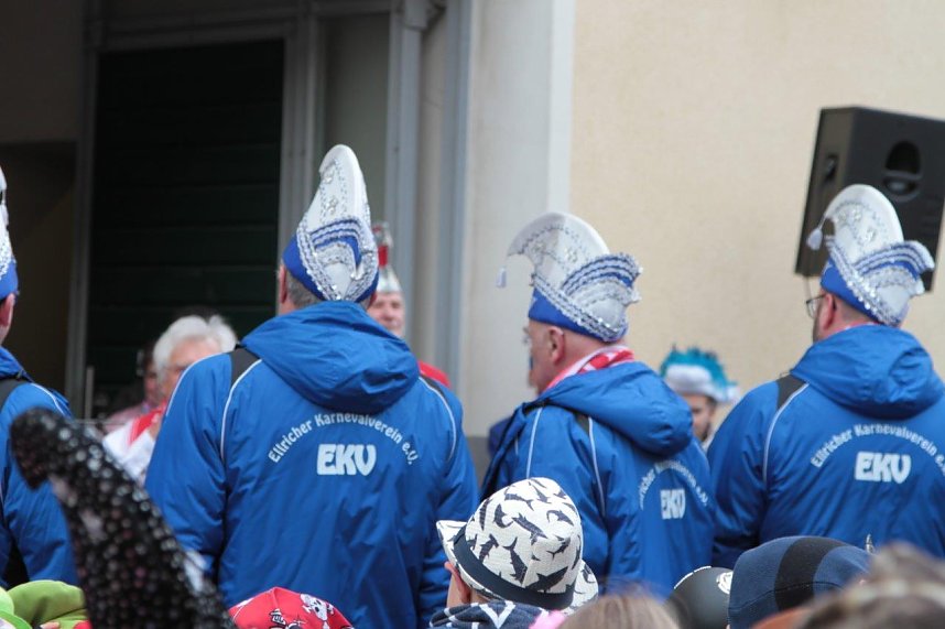 Karnevalsstart in Ellrich vor dem Rathaus. 