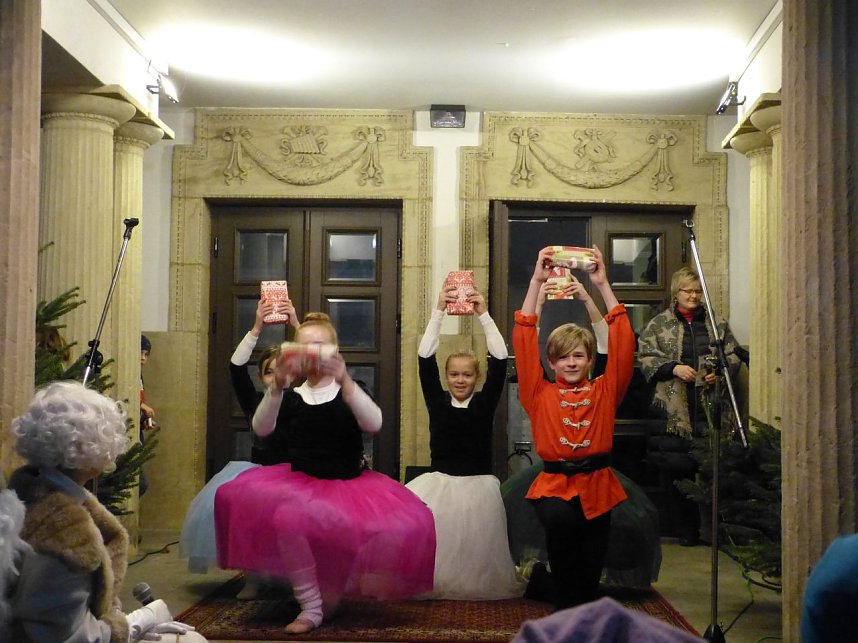 Hinter dem 8. T&uuml;rchen des Theater-Adventskalenders wartete heute Ebenezer Scrooge