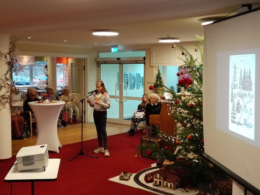 "Theater - Theater" Ausstellung im Sonnenhof