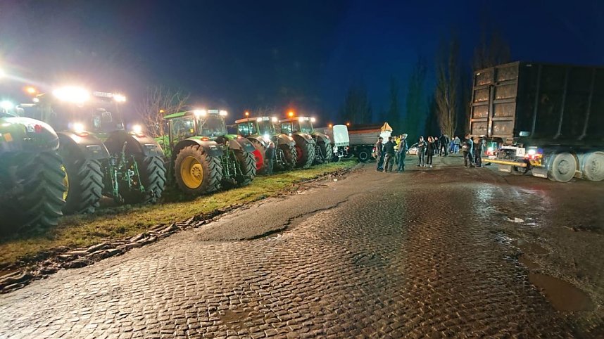 S&uuml;dharzer Bauern solidarisieren sich mit Landwirten in Holland