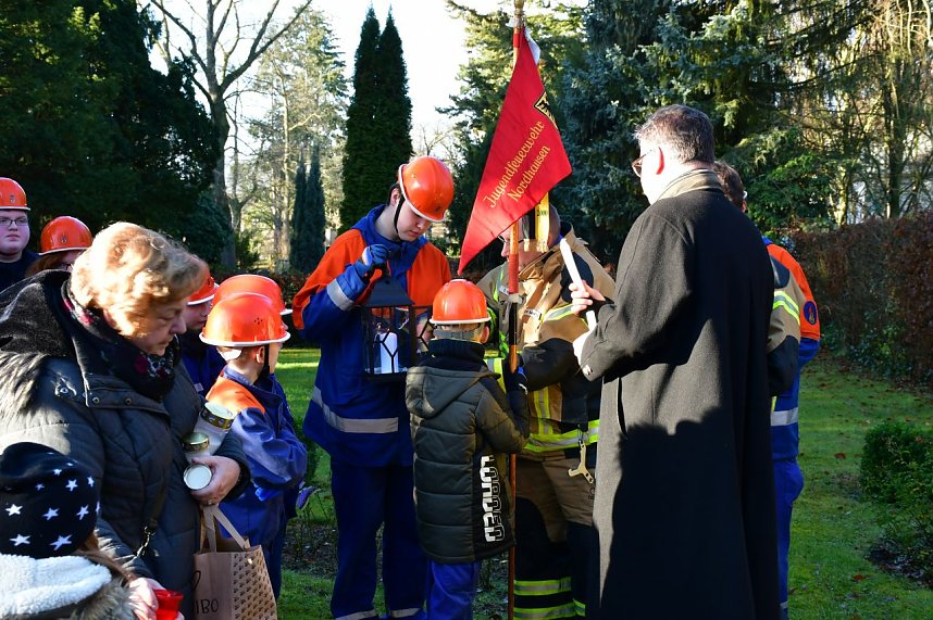 Friedenslicht am Schmetterlingsfeld