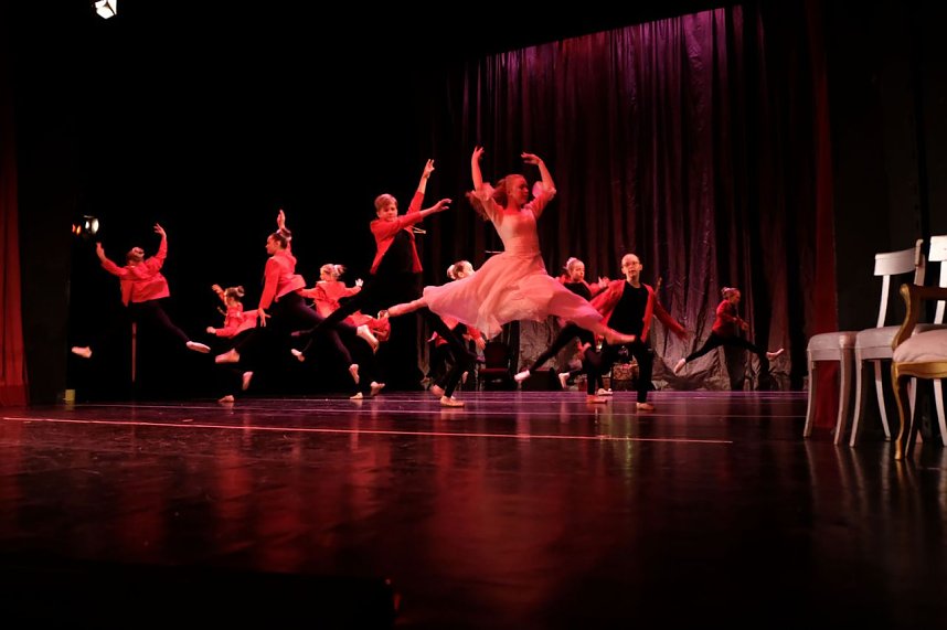 Tanzstudio Radeva im Theater