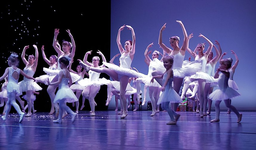 Tanzstudio Radeva im Theater