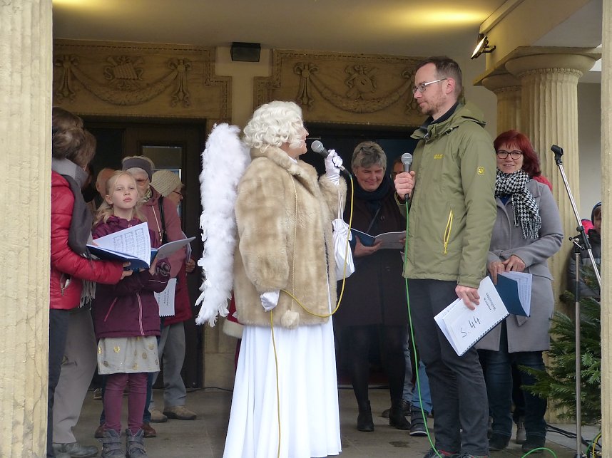 Hinter dem 24. Fenstert&uuml;rchen verbarg sich heute morgen der Weihnachtsmann h&ouml;chstpers&ouml;nlich