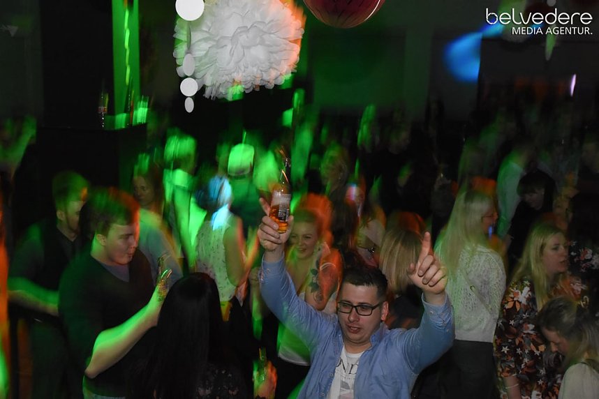 Party im Jugendclubhaus in Nordhausen - der Samstag
