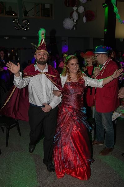 Salzaer N&auml;rrinnen und Narren feierten im Jugendclubhaus