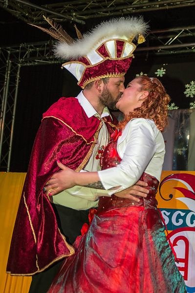 Salzaer N&auml;rrinnen und Narren feierten im Jugendclubhaus