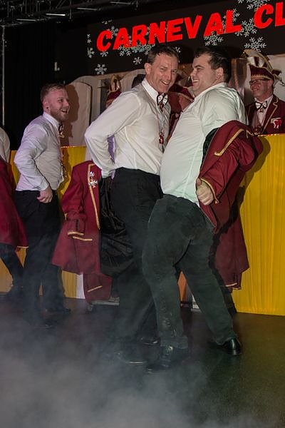 Salzaer N&auml;rrinnen und Narren feierten im Jugendclubhaus