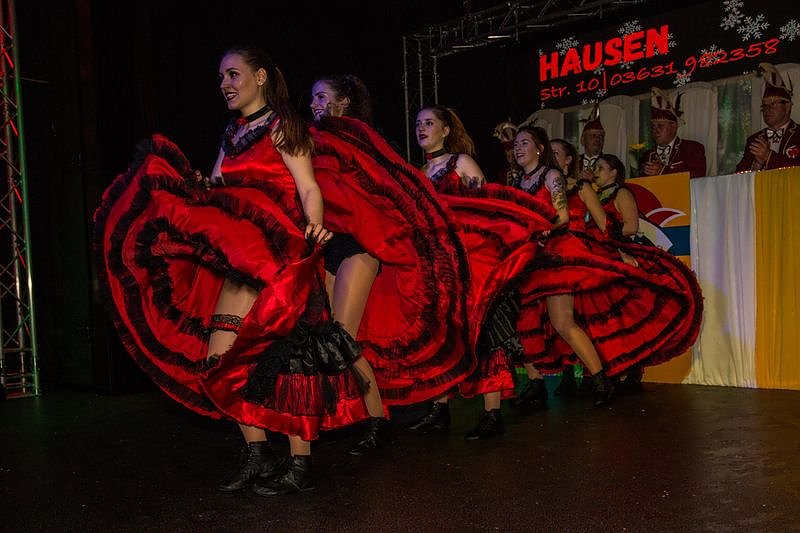 Salzaer N&auml;rrinnen und Narren feierten im Jugendclubhaus