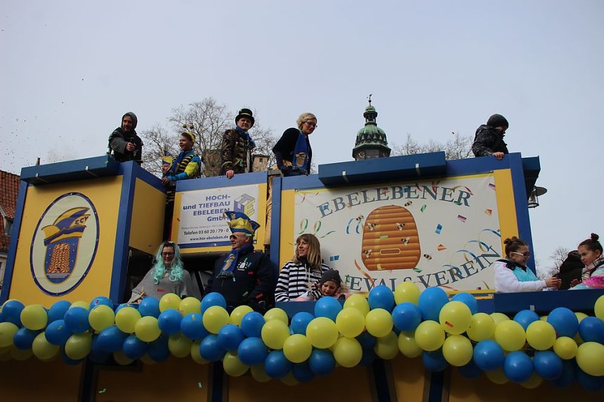 Rosenmontag auf dem Markt Sondershausen