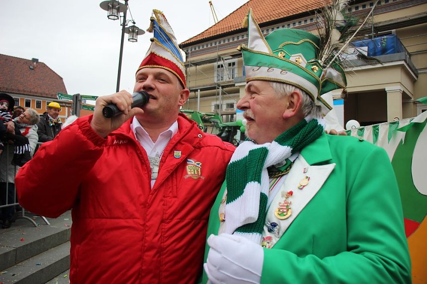 Rosenmontag auf dem Markt Sondershausen