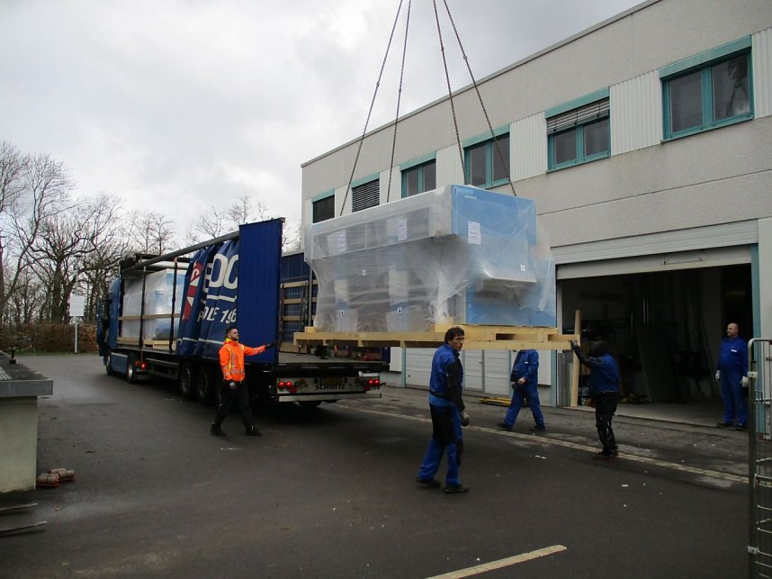 Neue Mangelstra&szlig;e: Abladen