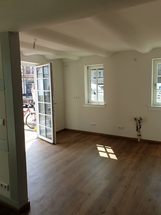 Altentor - erste Mieter ziehen ein