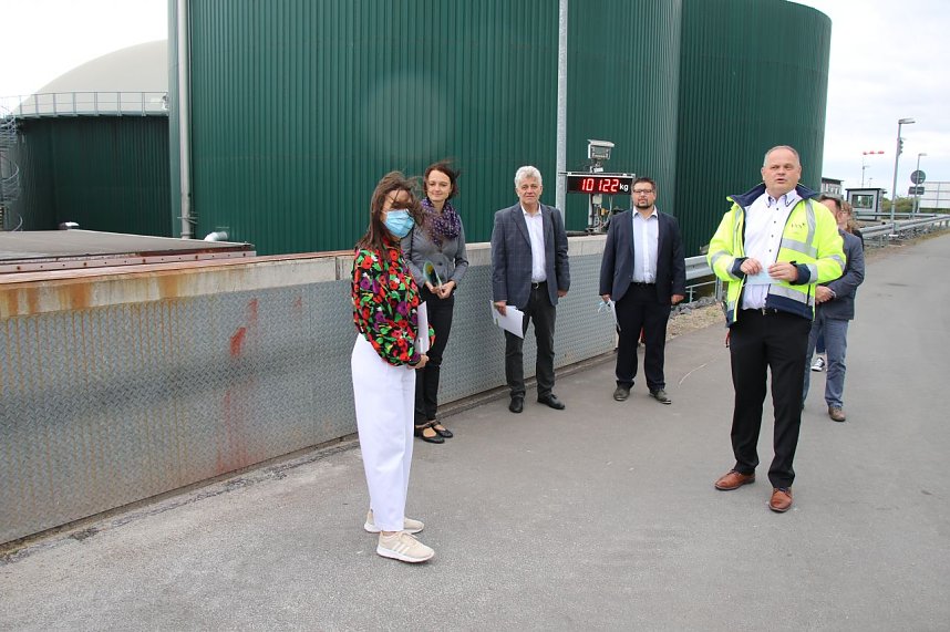 Besuch der Staatssekret&auml;rin in Bielen