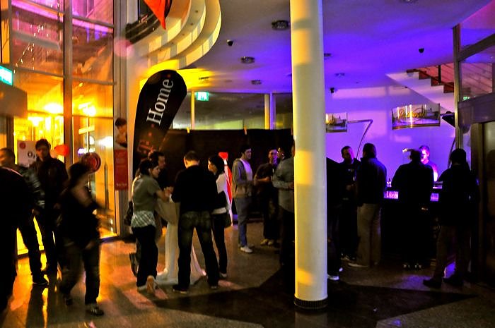 Party in der Atrium Passage