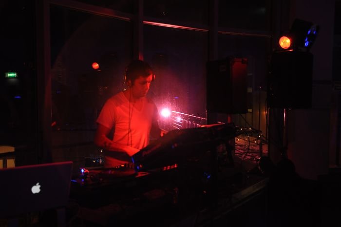 Party in der Atrium Passage