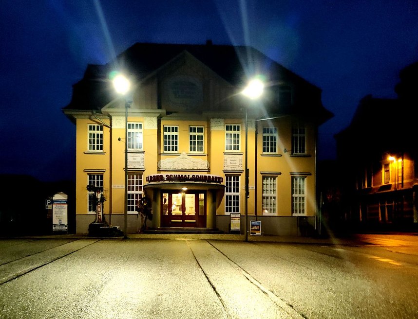 Peter Blei unterwegs im abendlichen Nordhausen