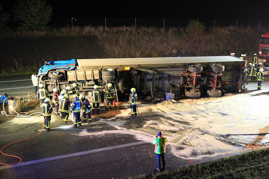 LKW-Unfall auf der A 38