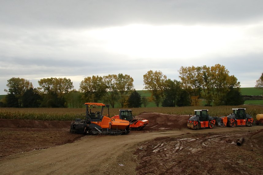 Spatenstich f&uuml;r das letzte Teilst&uuml;ck der neuen B 243